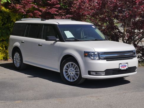 Used 2019 Ford Flex SEL w/ Equipment Group 202A AWD/4WD image 31
