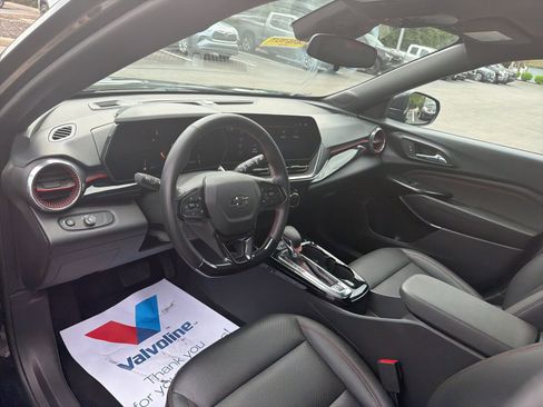 Used 2024 Chevrolet Trax RS w/ Driver Confidence Package image 10