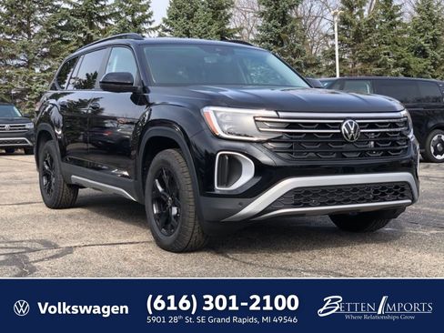 New 2026 Volkswagen Atlas Peak Edition AWD/4WD image 1