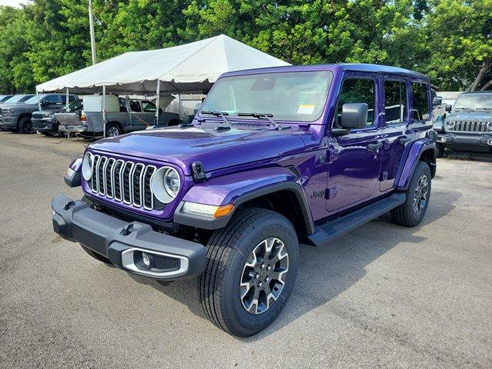 New 2026 Jeep Wrangler Unlimited Sahara AWD/4WD image 3