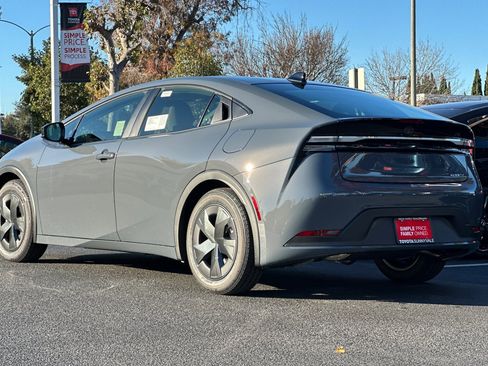 New 2026 Toyota Prius Plug-In Hybrid image 7