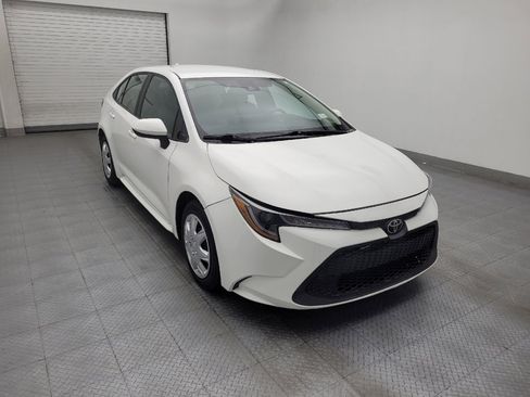 Used 2020 Toyota Corolla LE FWD image 13