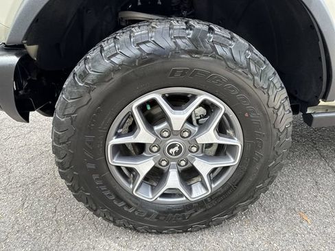 Used 2025 Ford Bronco Badlands AWD/4WD image 12