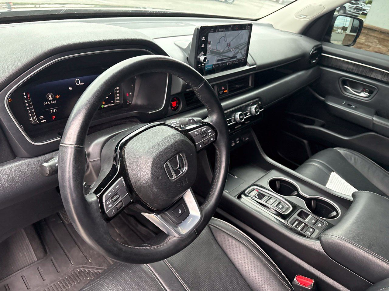 Used 2025 Honda Pilot Elite image 4