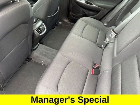 Used 2023 Chevrolet Malibu LT FWD image 31