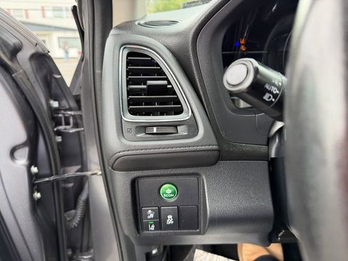 Used 2021 Honda HR-V EX-L image 14