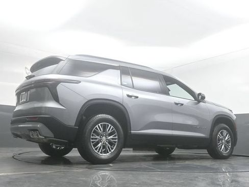 New 2026 Chevrolet Traverse LT w/ Driver Confidence Package FWD image 12