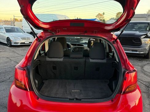 Used 2015 Toyota Yaris SE image 19