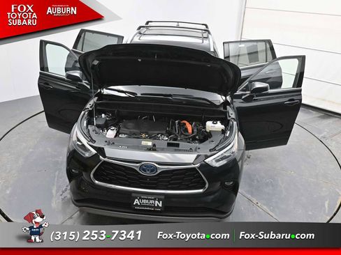Used 2023 Toyota Highlander Platinum image 37
