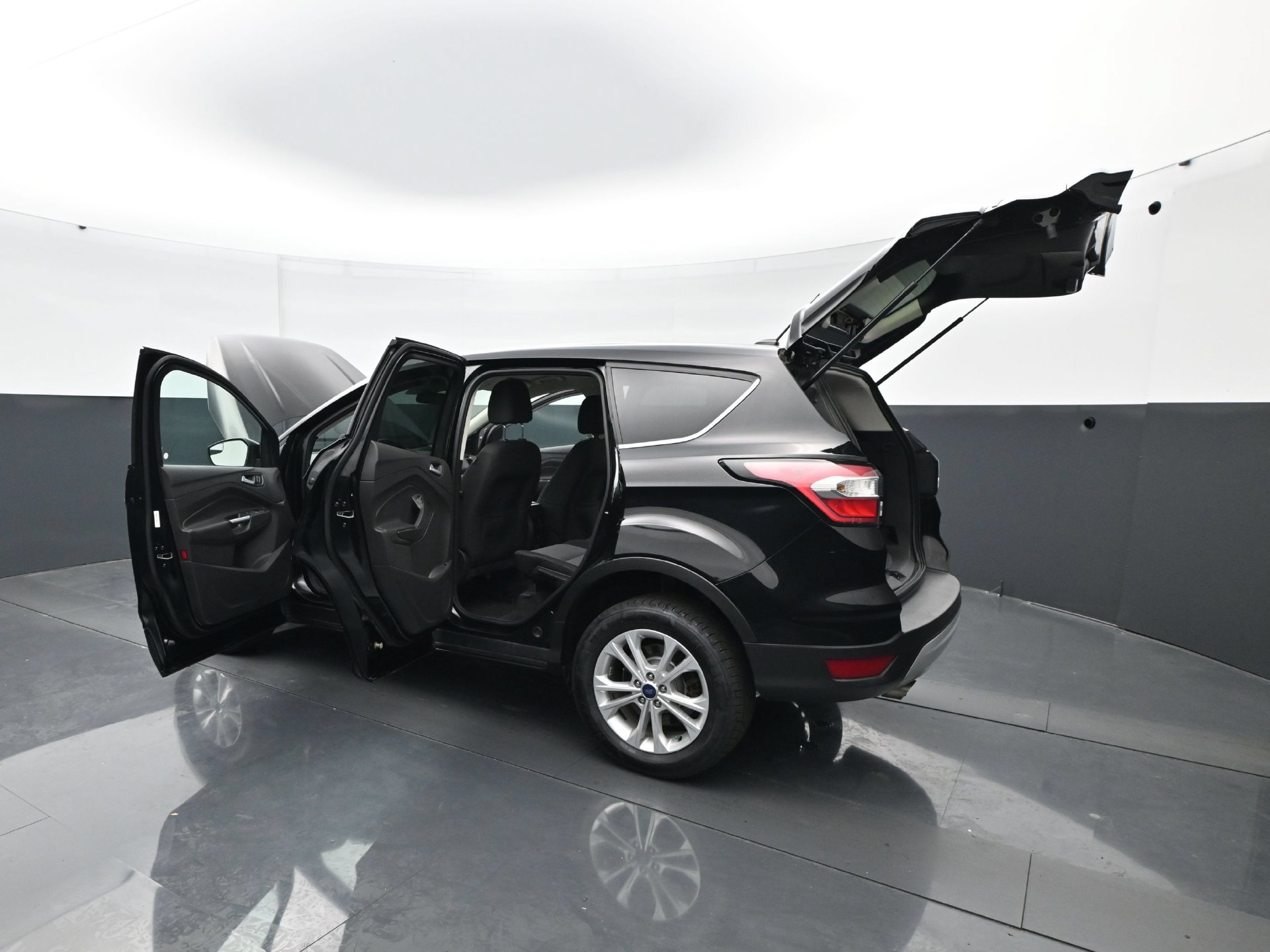 Used 2017 Ford Escape SE AWD/4WD image 30