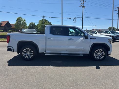 New 2026 GMC Sierra 1500 Denali AWD/4WD image 6
