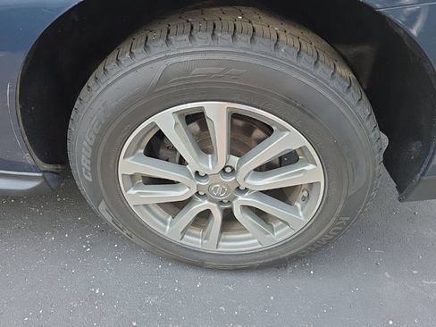 Used 2014 Nissan Pathfinder SV AWD/4WD image 9