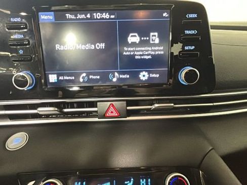 Certified 2022 Hyundai Elantra SEL w/ Convenience Package FWD image 21