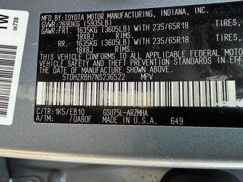 Used 2022 Toyota Highlander XLE image 26