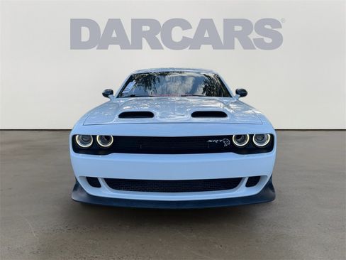 Used 2019 Dodge Challenger SRT Hellcat image 2