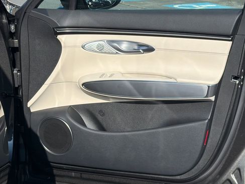 New 2026 Genesis GV70 2.5T Select image 14