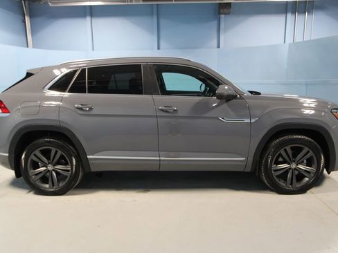 Used 2022 Volkswagen Atlas Cross Sport SEL R-Line image 37