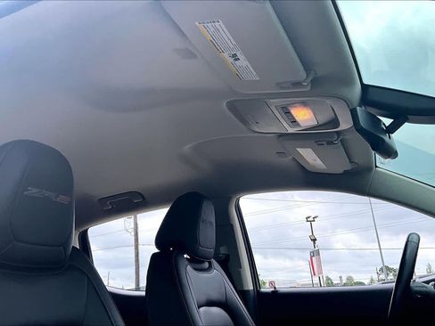 Used 2019 Chevrolet Colorado ZR2 AWD/4WD image 17