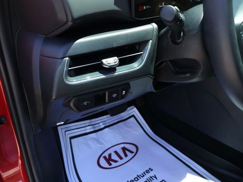 Used 2025 Kia K4 EX FWD image 24