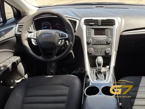 Used 2013 Ford Fusion SE FWD image 21