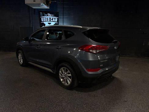 Used 2017 Hyundai Tucson SE AWD/4WD image 3