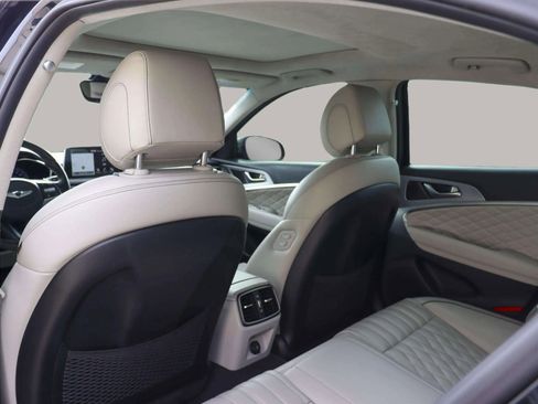 Used 2021 Genesis G70 2.0T w/ Prestige Package image 27