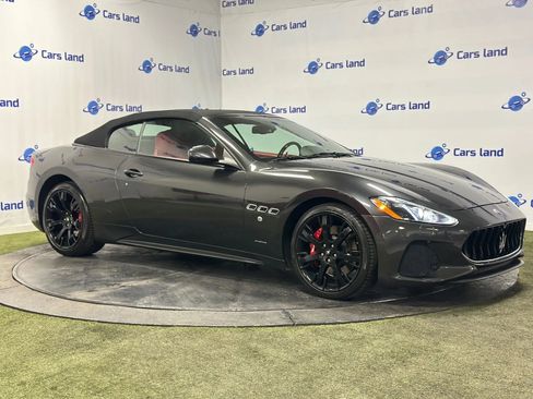 Used 2018 Maserati GranTurismo Sport image 2