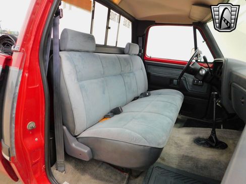 Used 1991 Dodge D/W Truck 250 image 21