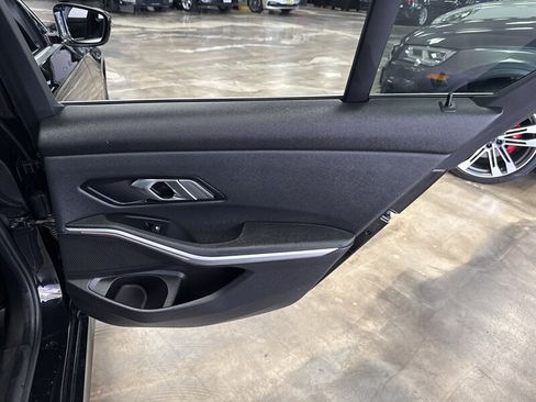 Used 2020 BMW 330i Sedan w/ Convenience Package RWD image 24
