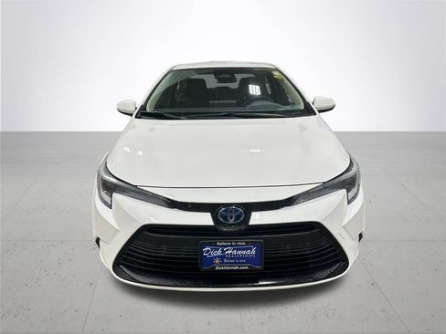 Certified 2024 Toyota Corolla LE image 3