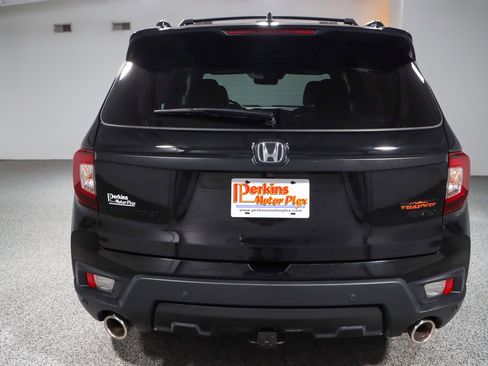 Used 2023 Honda Passport TrailSport image 8