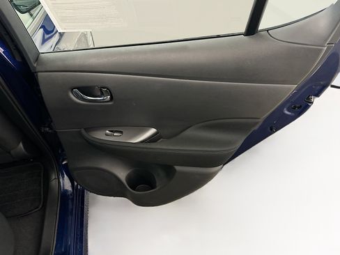 Used 2024 Nissan Leaf S FWD image 30
