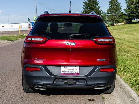 Used 2015 Jeep Cherokee Latitude w/ Cold Weather Group AWD/4WD image 6