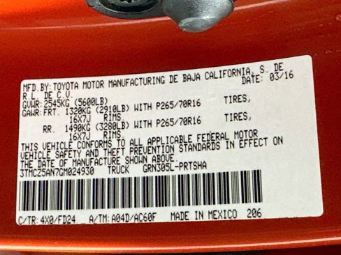 Used 2016 Toyota Tacoma TRD Off-Road w/ Towing Package image 32