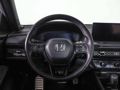 Used 2025 Honda Accord Sport image 39
