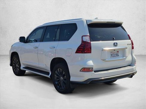 Used 2022 Lexus GX 460 Premium w/ Accessory Package AWD/4WD image 8