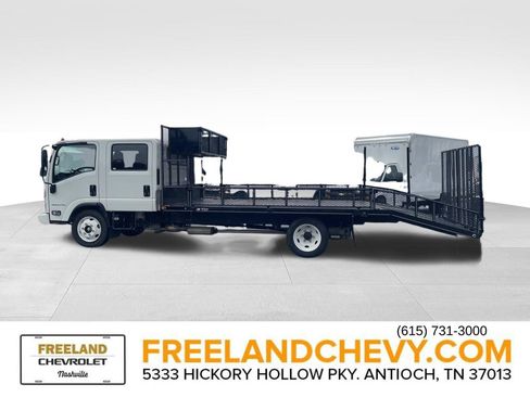 Used 2024 Chevrolet Low Cab Forward RWD image 6