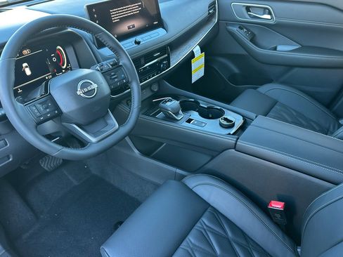 New 2026 Nissan Rogue Platinum w/ Platinum Premium Package image 7