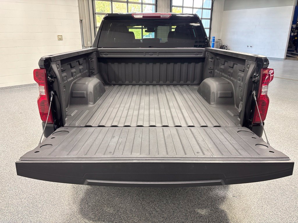 Used 2024 Chevrolet Silverado 1500 Custom AWD/4WD image 32