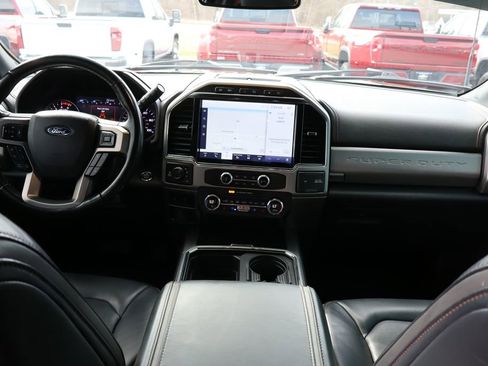 Used 2022 Ford F350 Platinum image 22