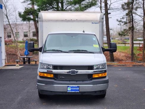 Used 2022 Chevrolet Express 3500 w/ Power Convenience Package RWD image 8