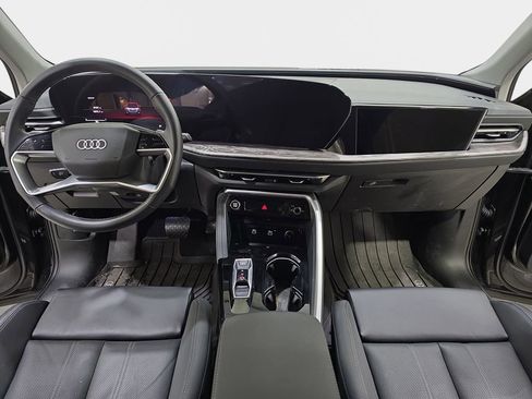 Used 2025 Audi Q5 Prestige w/ 20" Wheel Package AWD/4WD image 10