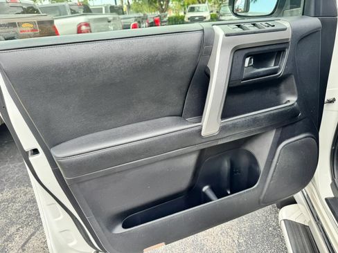 Used 2013 Toyota 4Runner Limited AWD/4WD image 28
