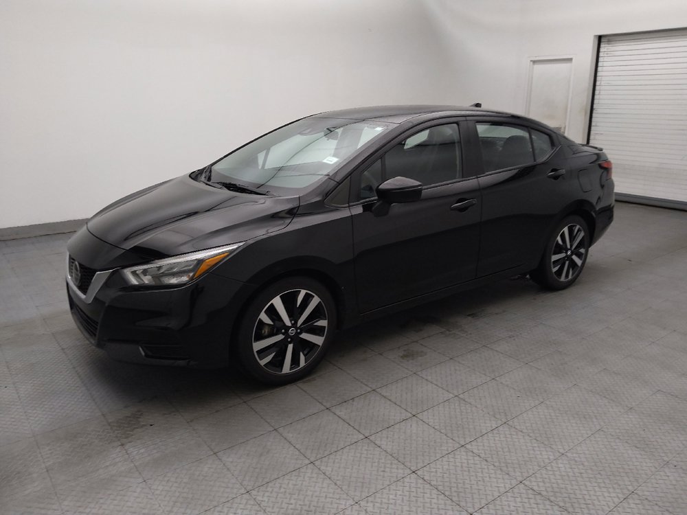 Used 2022 Nissan Versa SR FWD image 2