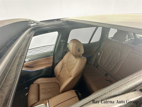 Used 2023 BMW X5 xDrive40i w/ M Sport Package image 22