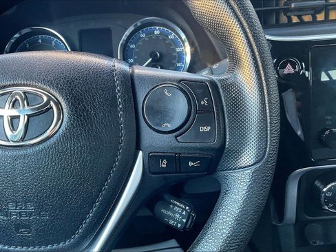 Used 2017 Toyota Corolla L image 20