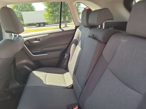 Used 2020 Toyota RAV4 XLE w/ Convenience Package AWD/4WD image 22