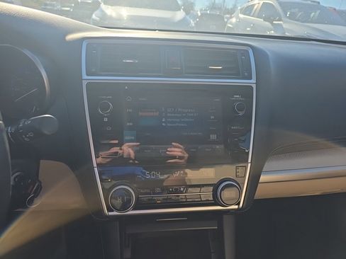 Used 2019 Subaru Outback 2.5i Premium image 20