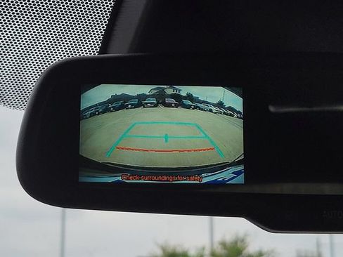 Used 2018 Toyota C-HR XLE FWD image 18