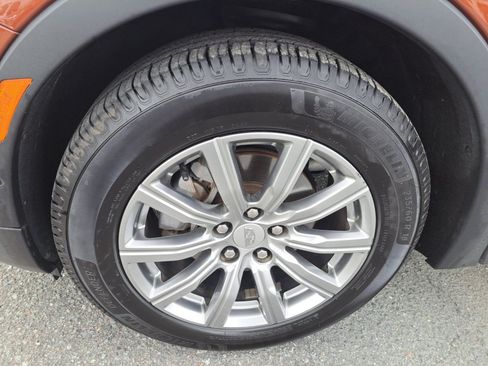 Used 2019 Cadillac XT4 Premium Luxury w/ Enhanced Visibility Package FWD image 22